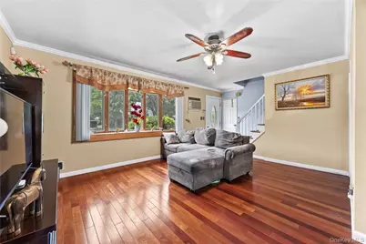 110 Briarcliff Road, Westbury, NY 11590 - Photo 3