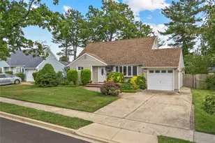 110 Briarcliff Rd, Westbury, NY 11590 - Photo 27