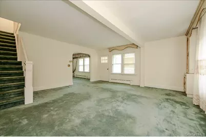 4634 Iris Lane, Great Neck, NY 11020 - Photo 3