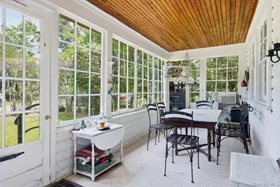 30 Edgemere Drive, Southampton, NY 11968 - Photo 3
