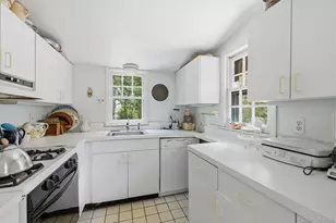 30 Edgemere Dr, Southampton, NY 11968 - Photo 7