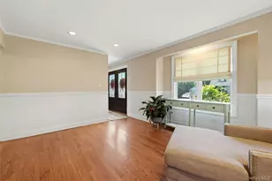 852 Jackson Ave, Franklin Square, NY 11010 - Photo 3
