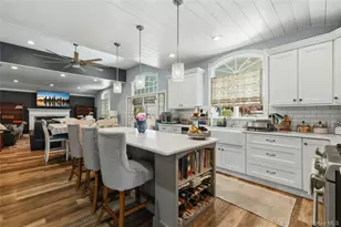 852 Jackson Ave, Franklin Square, NY 11010 - Photo 7
