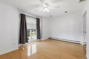 852 Jackson Ave, Franklin Square, NY 11010 - Photo 17