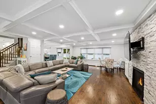 21 Fairoaks Ln, Smithtown, NY 11787 - Photo 5