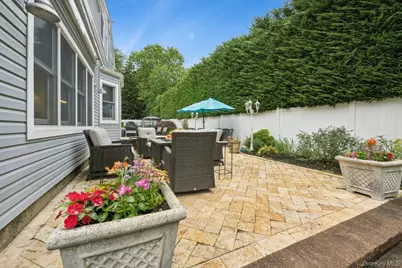 21 Fairoaks Lane, Smithtown, NY 11787 - Photo 25