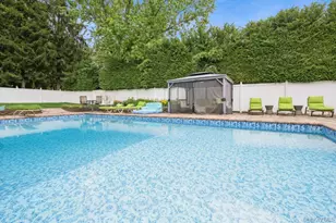 21 Fairoaks Ln, Smithtown, NY 11787 - Photo 31