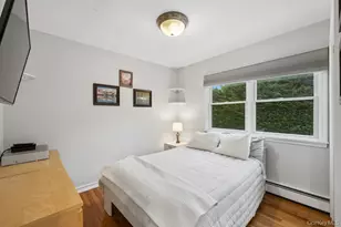 21 Fairoaks Ln, Smithtown, NY 11787 - Photo 19