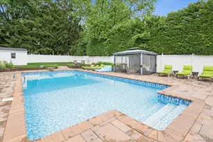 21 Fairoaks Ln, Smithtown, NY 11787 - Photo 29
