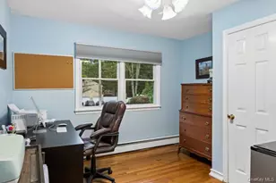 21 Fairoaks Ln, Smithtown, NY 11787 - Photo 13
