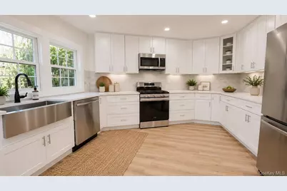 96 Grove Avenue, Patchogue, NY 11772 - Photo 11