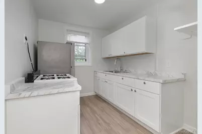 1344 Midland Avenue #3E, Bronxville, NY 10708 - Photo 15