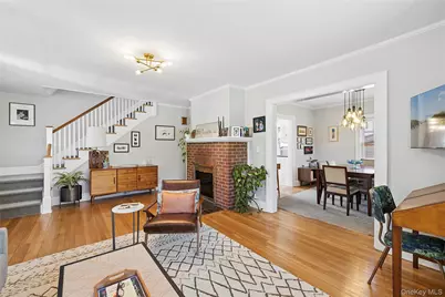 1472 Middle Neck Road, Port Washington, NY 11050 - Photo 5