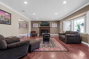 14 Tulip Ave, Farmingville, NY 11738 - Photo 3