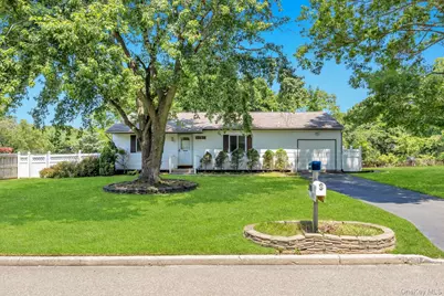 9 Daniel Court, Ronkonkoma, NY 11779 - Photo 1
