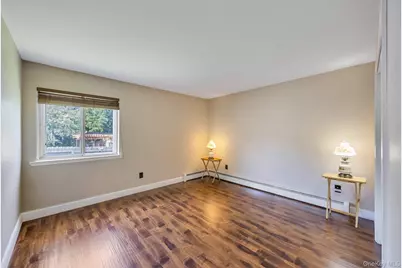 9 Daniel Court, Ronkonkoma, NY 11779 - Photo 23