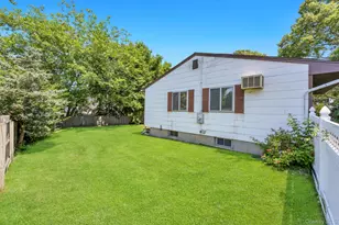 9 Daniel Ct, Ronkonkoma, NY 11779 - Photo 11