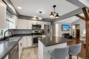 115 Dahlia Dr, Mastic Beach, NY 11951 - Photo 7
