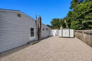 115 Dahlia Dr, Mastic Beach, NY 11951 - Photo 31