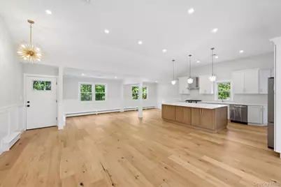 20 Camelia Place, Hauppauge, NY 11788 - Photo 3