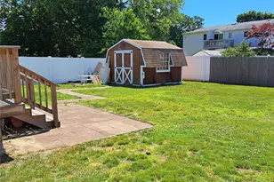 54 17th St, West Babylon, NY 11704 - Photo 21