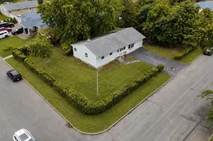 1680 Pine Acres Blvd, Bay Shore, NY 11706 - Photo 37