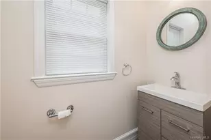 11 Park Ave, Harrison, NY 10528 - Photo 3