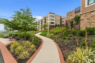 100 Garvies Point Rd, Glen Cove, NY 11542 - Photo 25