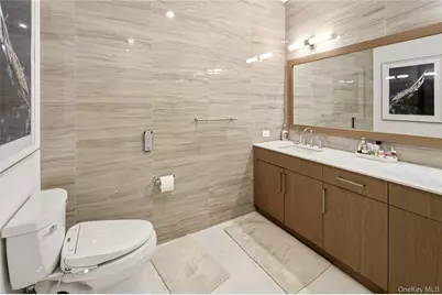 100 Garvies Point Road #1316, Glen Cove, NY 11542 - Photo 7