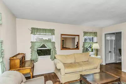 2 Cliff Road, Merrick, NY 11566 - Photo 5