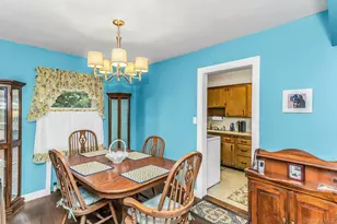 2 Cliff Rd, Merrick, NY 11566 - Photo 7