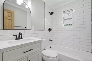 42 Bradley St, Brentwood, NY 11717 - Photo 21
