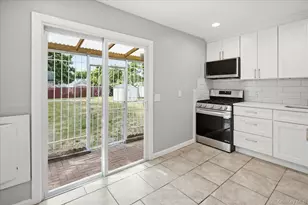 42 Bradley St, Brentwood, NY 11717 - Photo 5