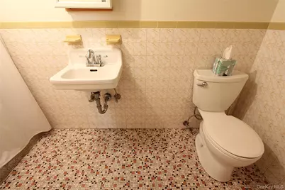 70-32 65th Street, Glendale, NY 11385 - Photo 23