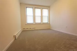 70-32 65th St, Glendale, NY 11385 - Photo 19