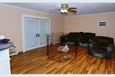 36 Willow Street, Selden, NY 11784 - Photo 5