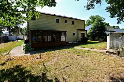 36 Willow Street, Selden, NY 11784 - Photo 33