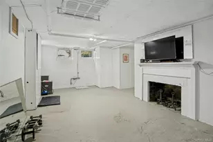 22 Alden Ave, Yonkers, NY 10710 - Photo 29