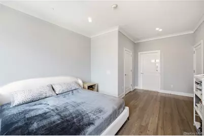 100 Garvies Point Road #1311, Glen Cove, NY 11542 - Photo 15