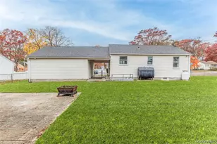 141 Wendy Dr, Holtsville, NY 11742 - Photo 13