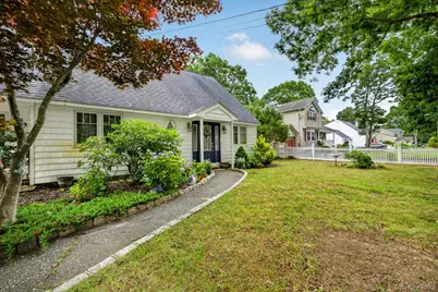 125 Keller Drive, Mastic, NY 11950 - Photo 5
