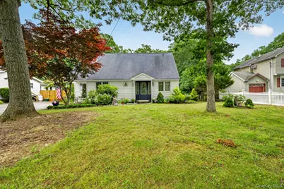 125 Keller Drive, Mastic, NY 11950 - Photo 35