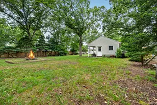 125 Keller Dr, Mastic, NY 11950 - Photo 37