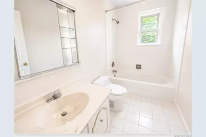 279 Artist Lake Drive, Middle Island, NY 11953 - Photo 3