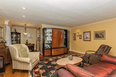 182-12 Horace Harding Expressway #1K, Fresh Meadows, NY 11365 - Photo 3