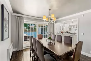 33 Birchwood Park Dr, Syosset, NY 11791 - Photo 11