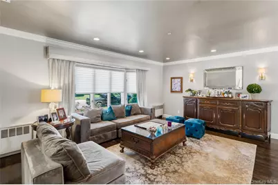 33 Birchwood Park Drive, Syosset, NY 11791 - Photo 15