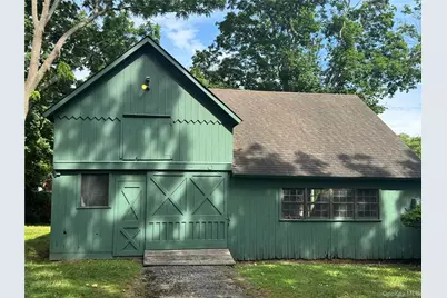 33 Crosby Street, Center Moriches, NY 11934 - Photo 1