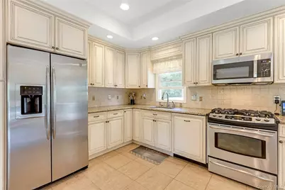 61 Yale Avenue, Oakdale, NY 11769 - Photo 5