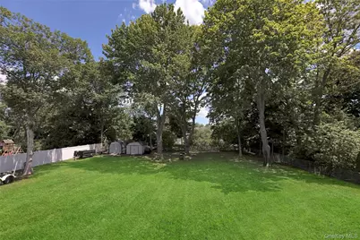 61 Yale Avenue, Oakdale, NY 11769 - Photo 29